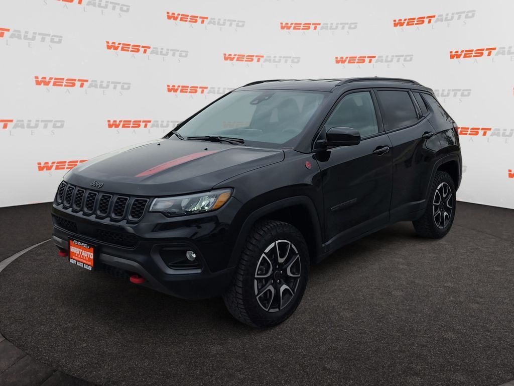 2025 Jeep Compass Trailhawk