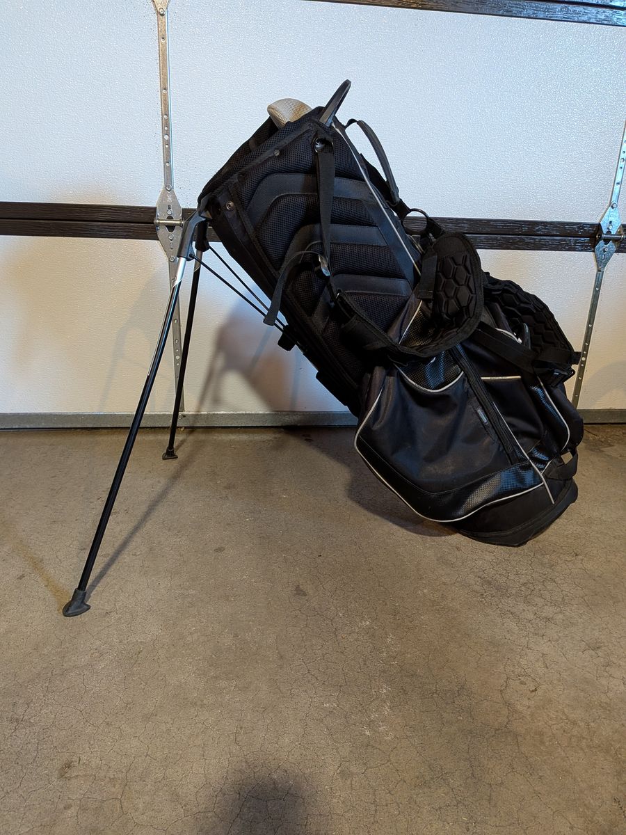 OGIO Orbit Black Golf Stand Bag with 8-Way Divider