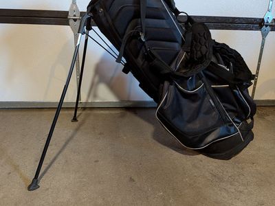 OGIO Orbit Black Golf Stand Bag with 8-Way Divider