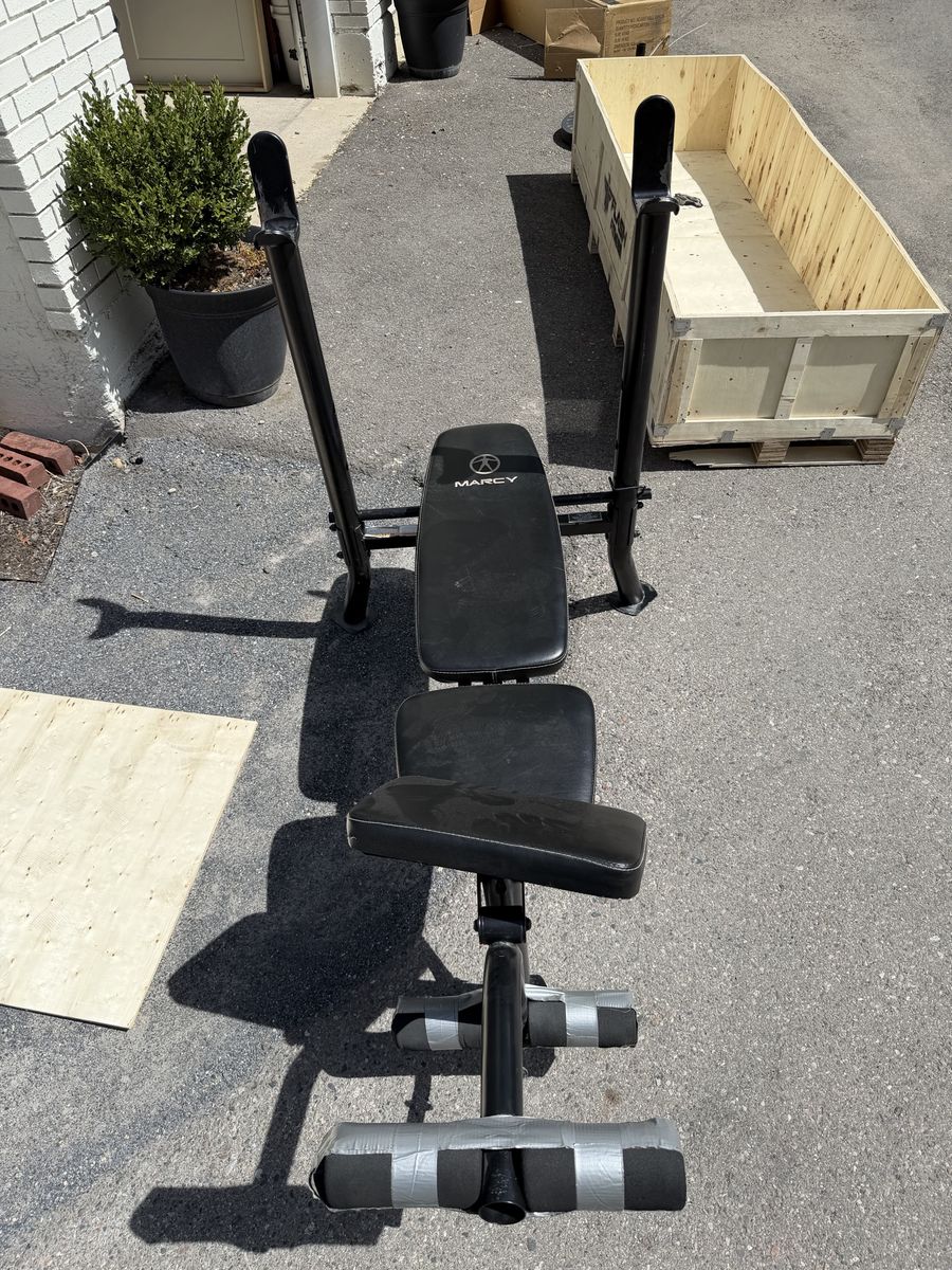 Marcy Weight Bench With Leg Ext/Flx & preacher