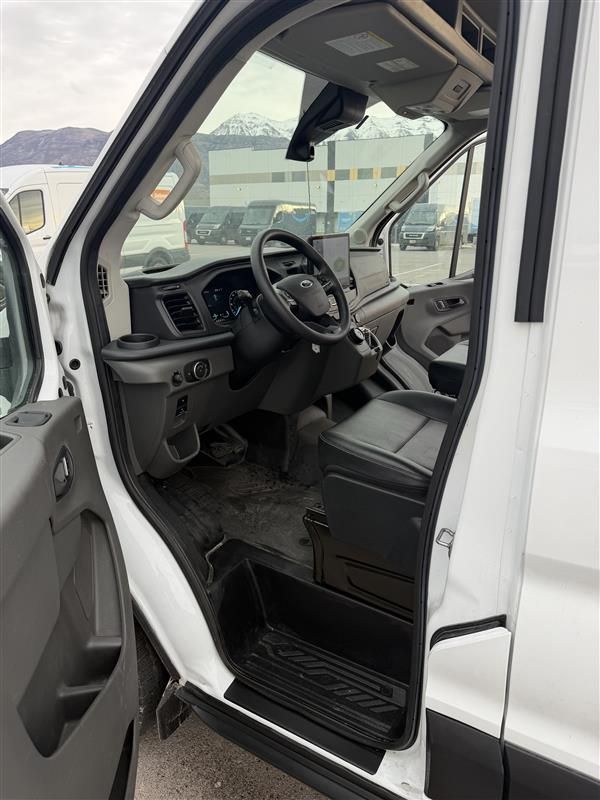 2023 Ford E-Transit 350