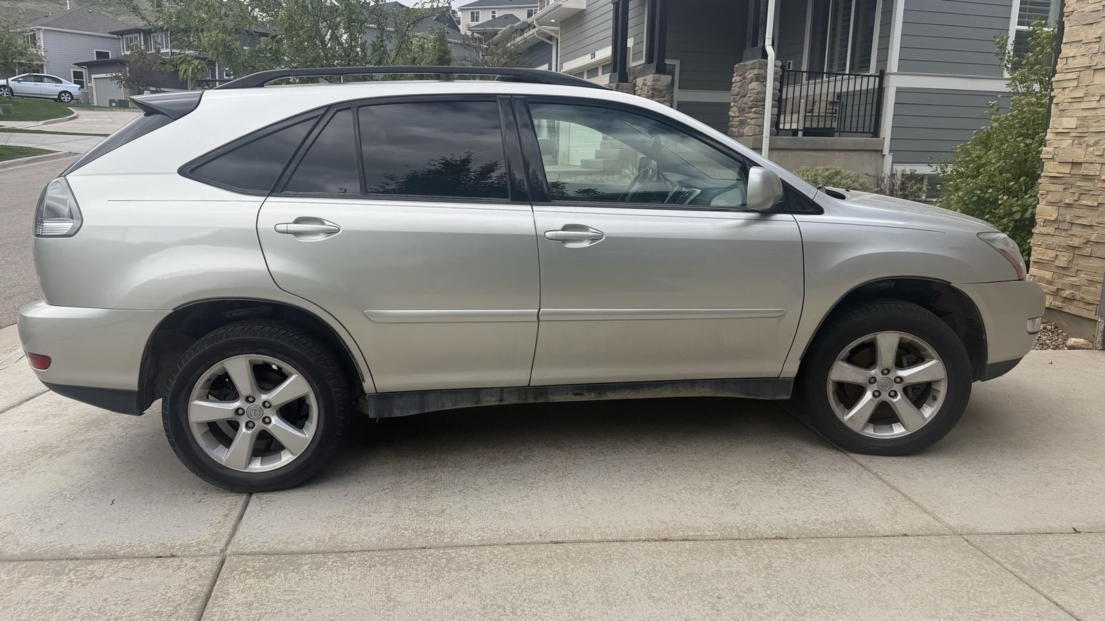 2005 LEXUS RX 330
