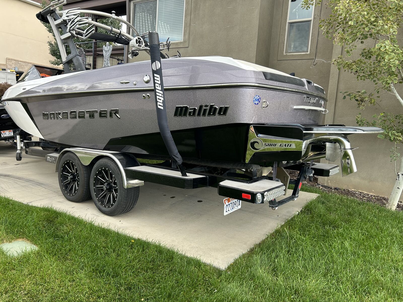 2016 Malibu 25 lsv.