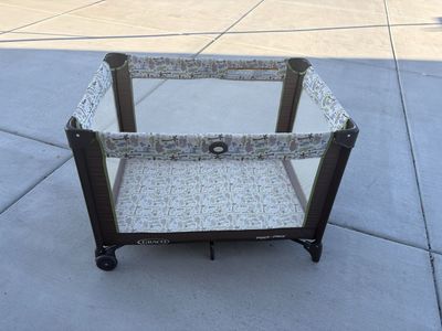 Graco pack n play