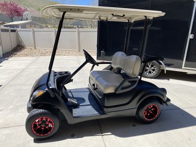 Yamaha Golf Cart - Black with Red Wheels