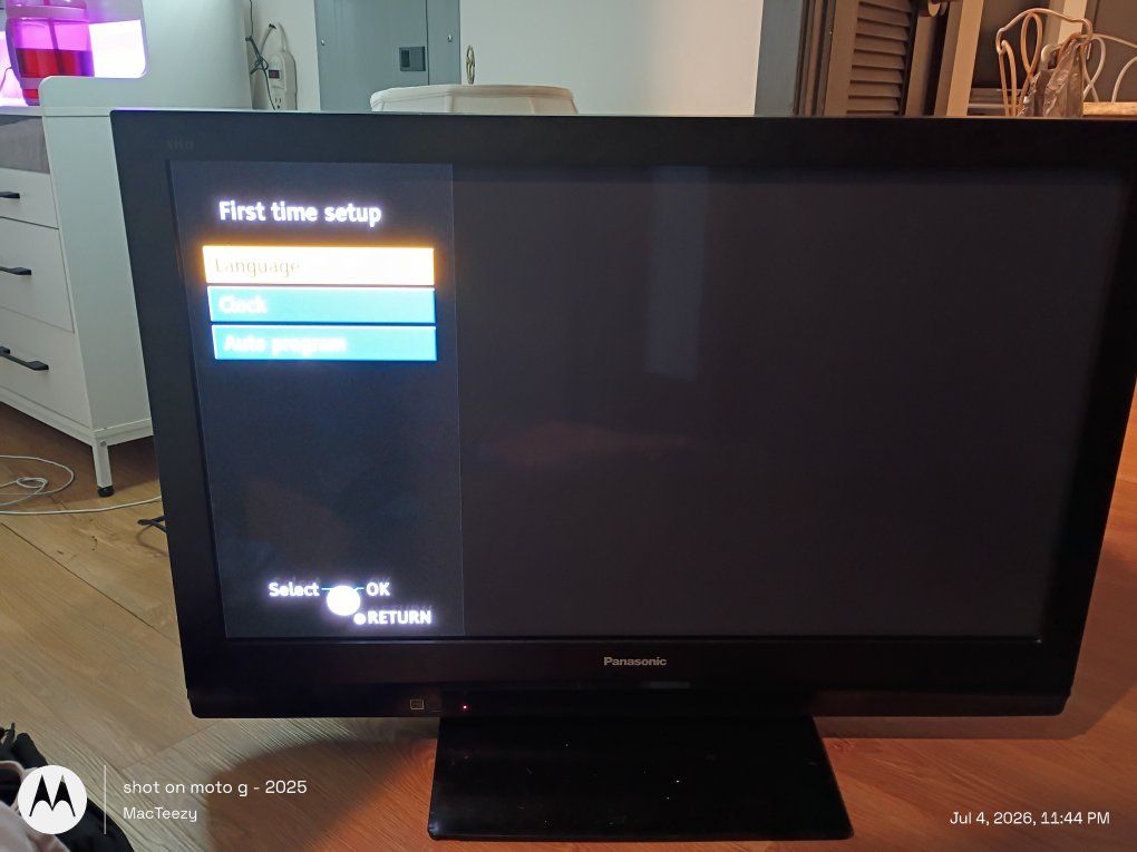 Panasonic TH-C42FD18 42-inch High Definition Plasma TV Black