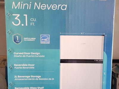 Hisense 3.1 Cu. Ft. 2-Door Mini Fridge Refrigerator with freezer. Stainless Steel Look (HRT031AVE)
