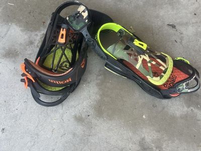 Union Snowboard Bindings Camo and Orange