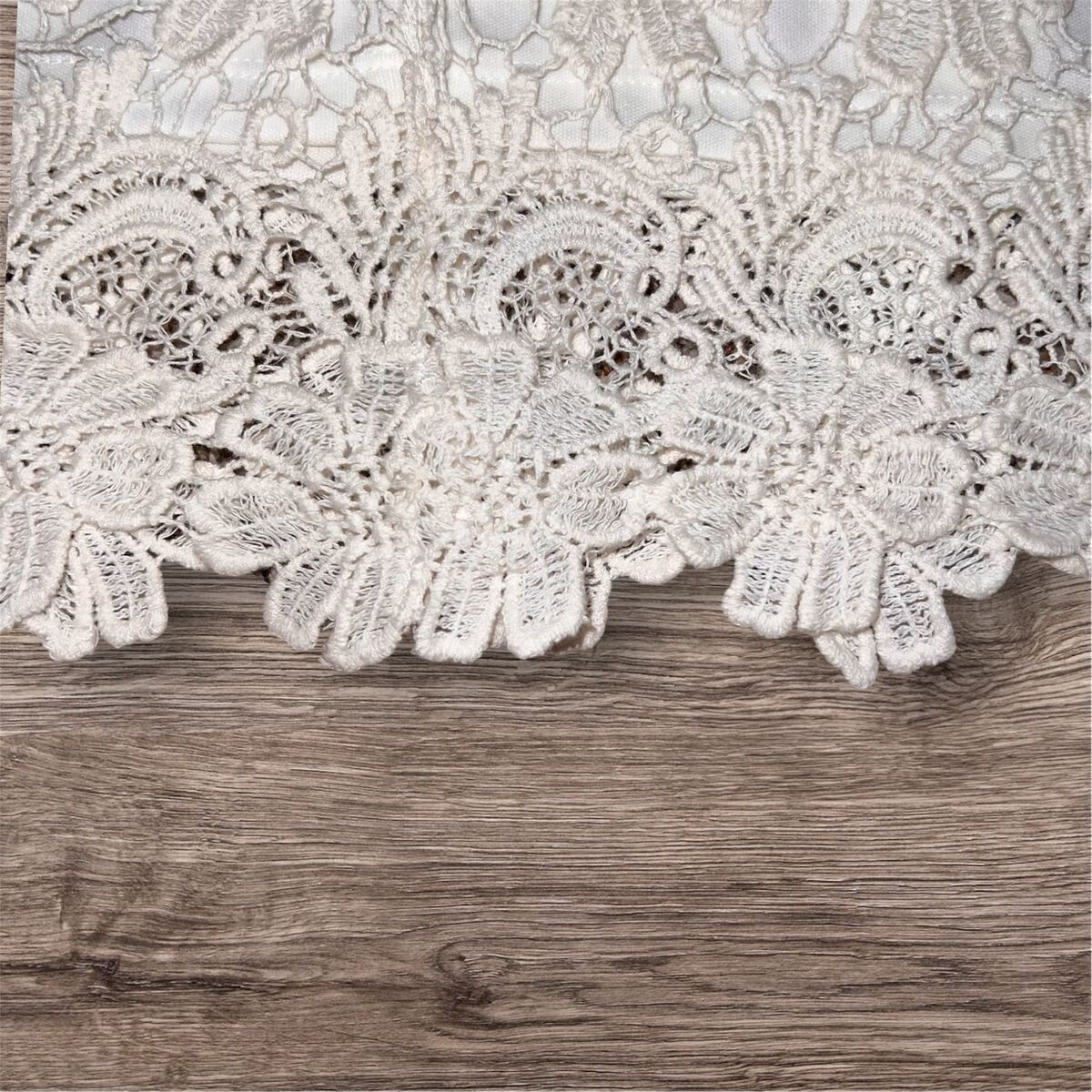 Boho Ivory Lace Scalloped Hem Mini Skirt Medium