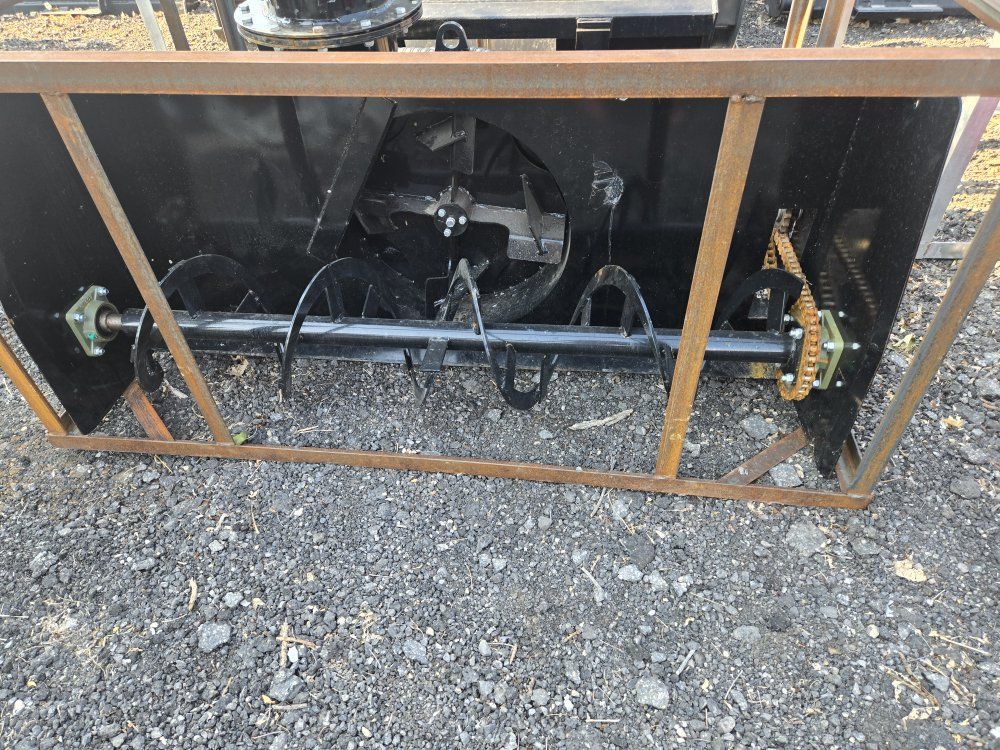 Main image 3