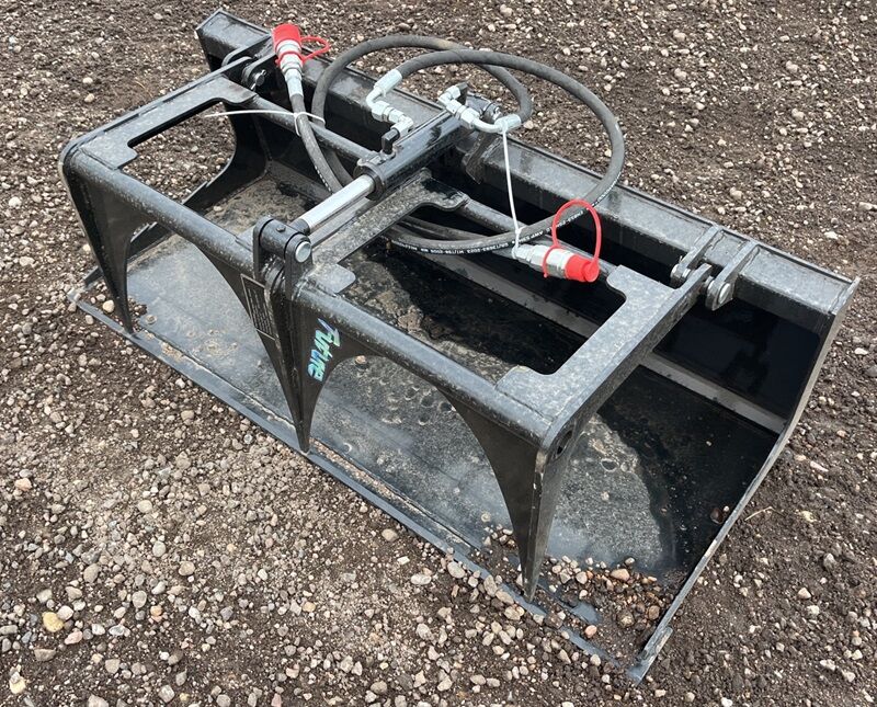 New Toro Dingo Mini Skid Steer Grapple Bucket Attachment