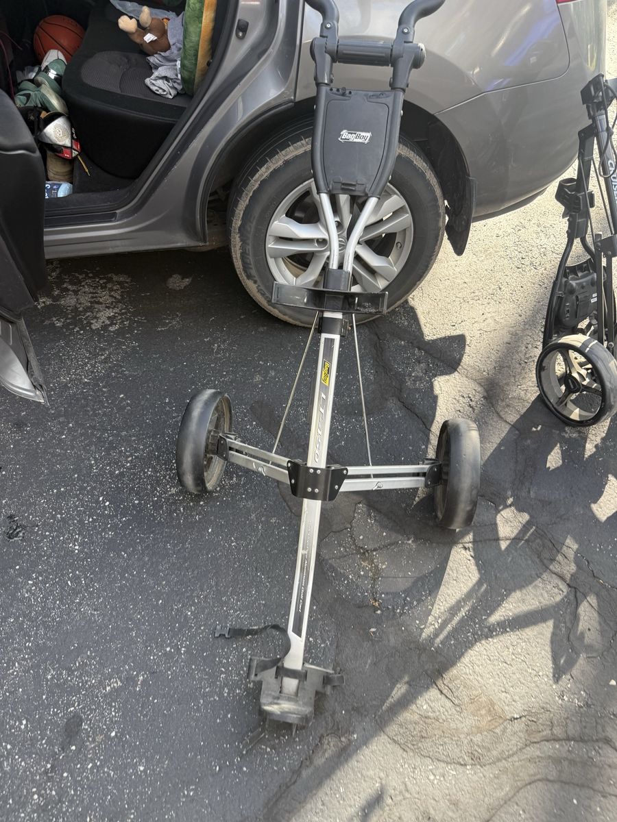 Bag boy push cart golf