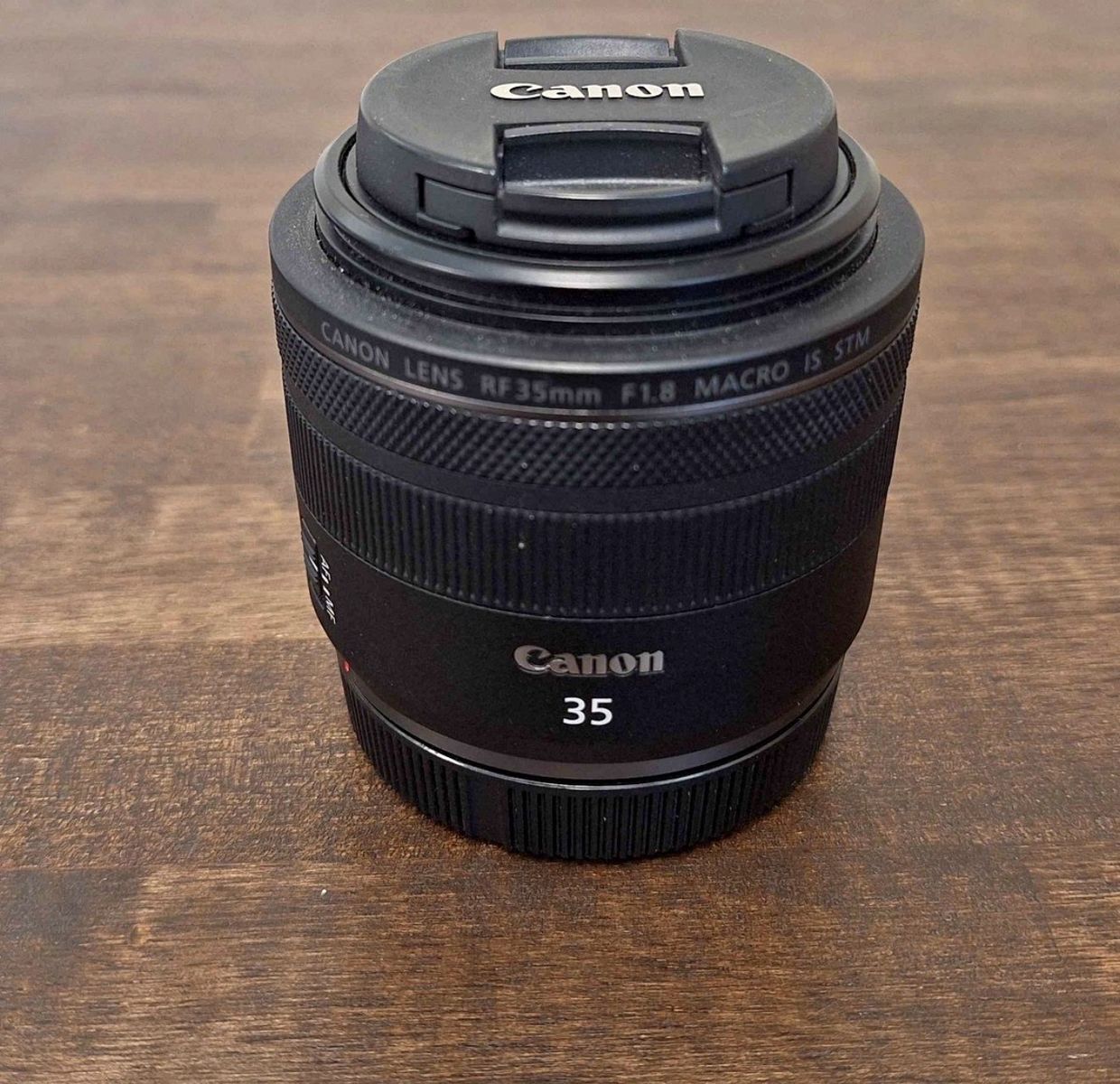 Canon r6 , rf35mm f1.8 stm