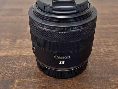 Canon r6 , rf35mm f1.8 stm