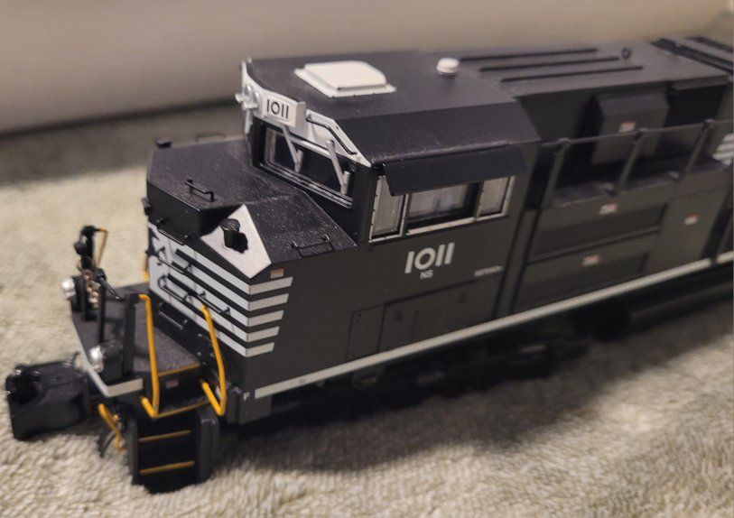 lionel SD70 S gauge locomotive 300 obo