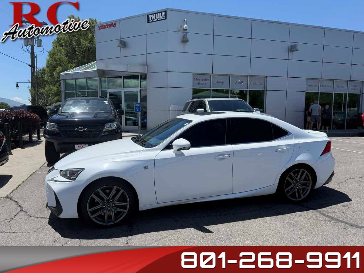 2017 Lexus IS Base