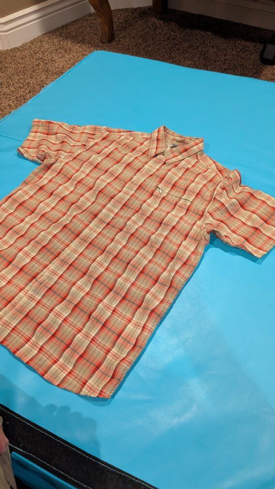 Men's Large The North Face short sleeve shirt