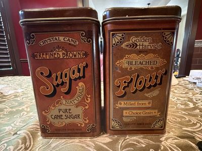 Vintage 1970’s Cheinco housewares metal finishers for sugar and flour.