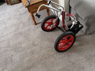 Dog wheelchair