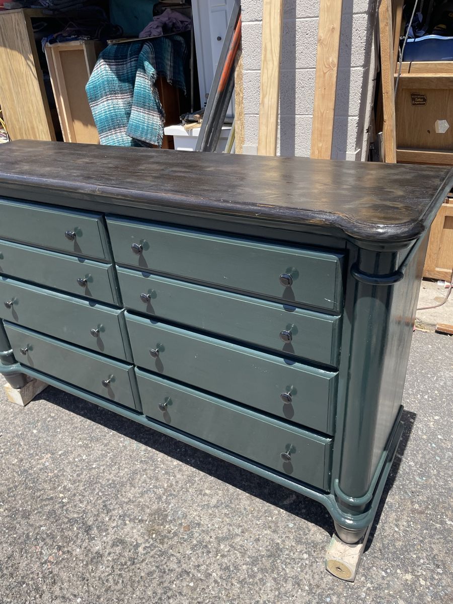 DRESSER 6 DRAWERS