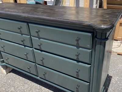 DRESSER 6 DRAWERS