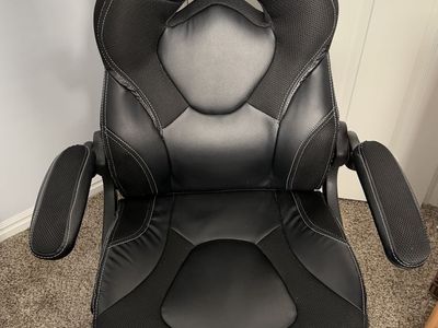Gaming/Office Chair - Excellent Condition