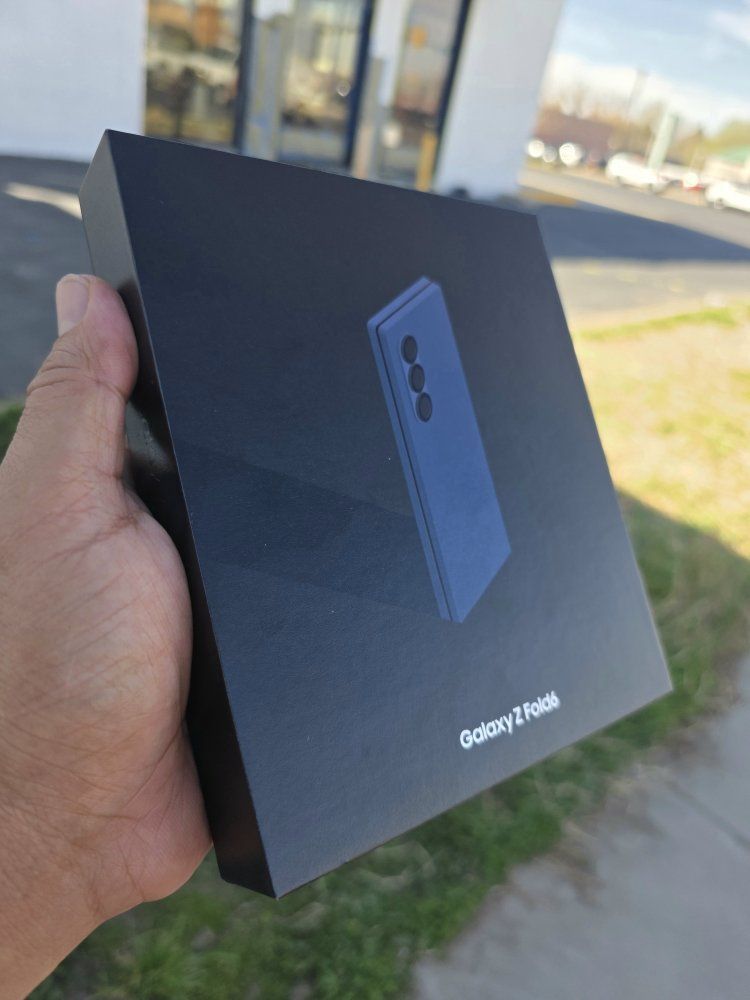 Samsung galaxy Fold 6 ( 1TB 1000 GB Storage Unlock