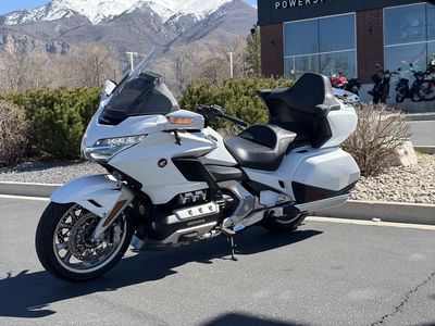 2018 Honda® Gold Wing Tour Automatic DCT Candy Ardent Red