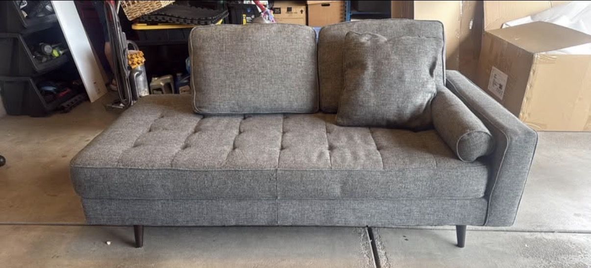Ashely Furniture Modern Tufted Chaise Lounge