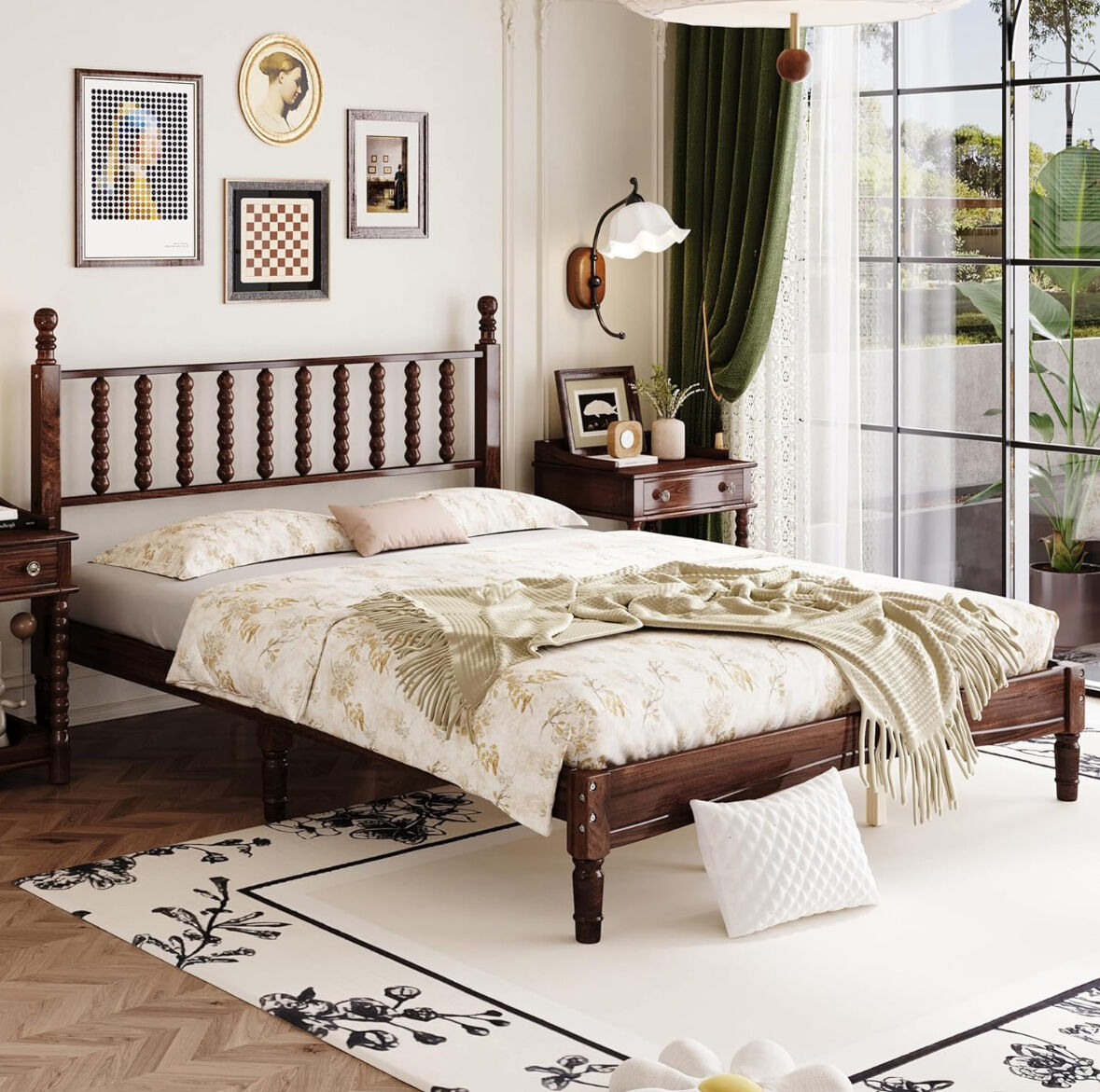 New still in box. Bedframe