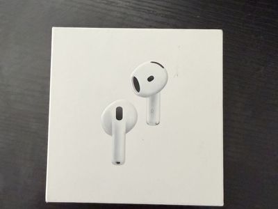 Apple AirPods (4th Generation) With Noise Cancellation and with MagSafe Charging Case - White (New)