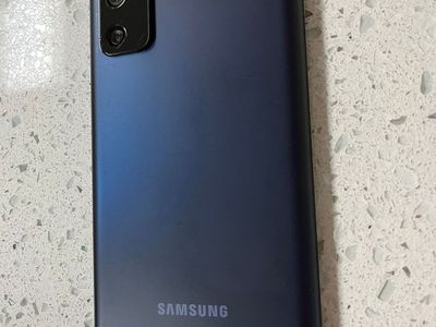 Samsung Galaxy S20FE 5G - 128GB - Unlocked