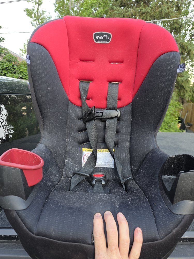 Evenflo toddler car seat