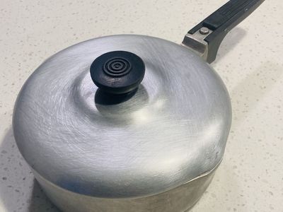 Magnalite 2 Quart Aluminum Saucepan