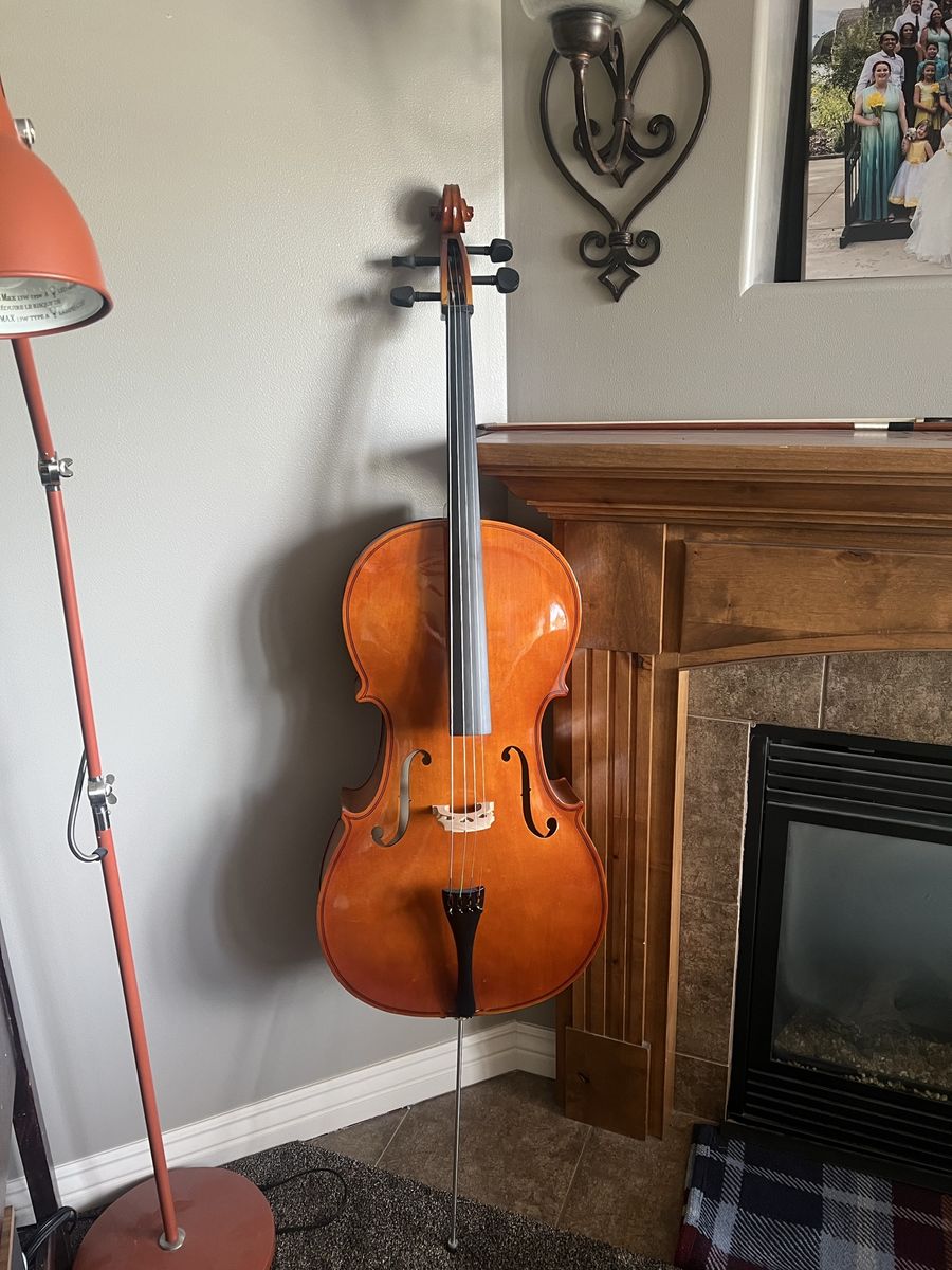 Full Size Cello with Bow - Classic Wood Finish