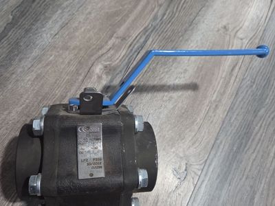 STARLINE 115-sgs-g a 3-piece bolted body ball valve (NEW)