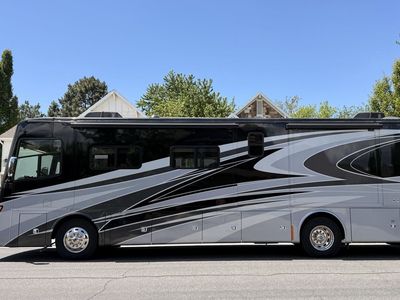 2022 Tiffin Allegro RED Motorhome