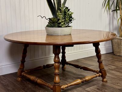 Vintage Spindle Leg Colonial Cottage Coffee Table