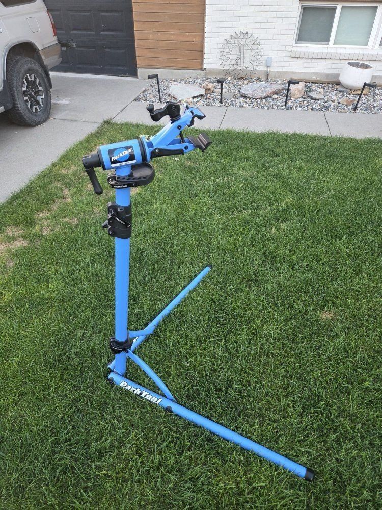 Park Tool PCS-10.3 Deluxe Home Mechanic Repair Stand
