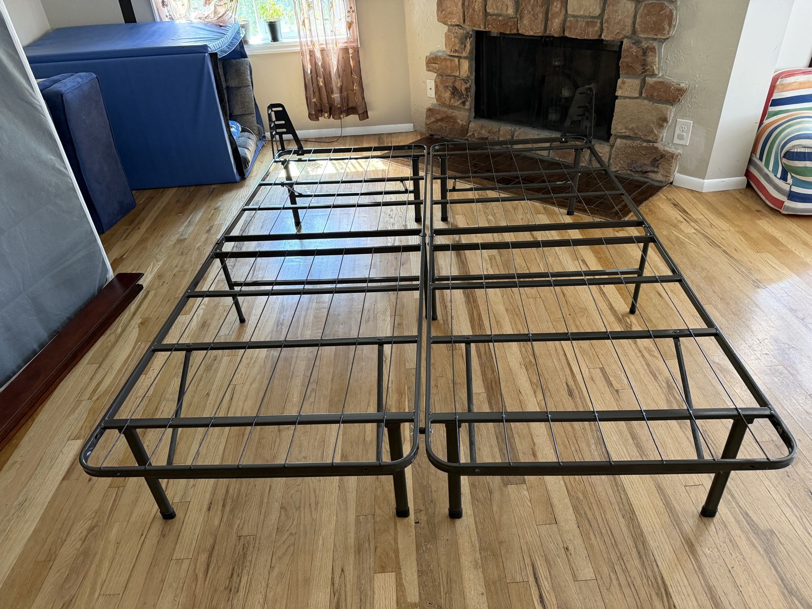 Queen Size Metal Bed Frame - Sturdy, Foldable & Easy Assembly