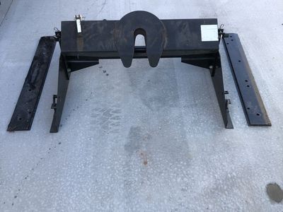 Free 5th wheel hitch