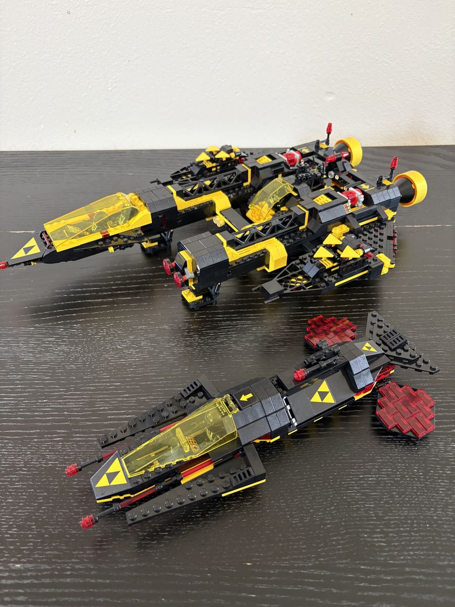 Lego Blacktron Ship & gwp