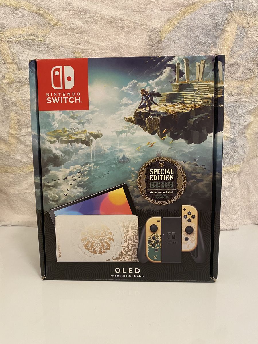 Nintendo Switch OLED: Tears of the Kingdom Collector's Edition + Accessories