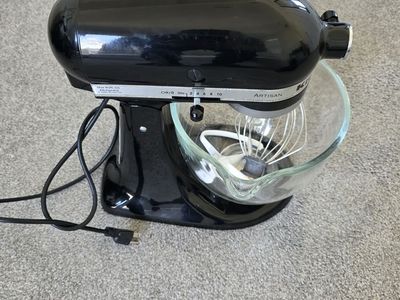 Kitchenaid Stand mixer with glass bowl and Ice Cream Bowl