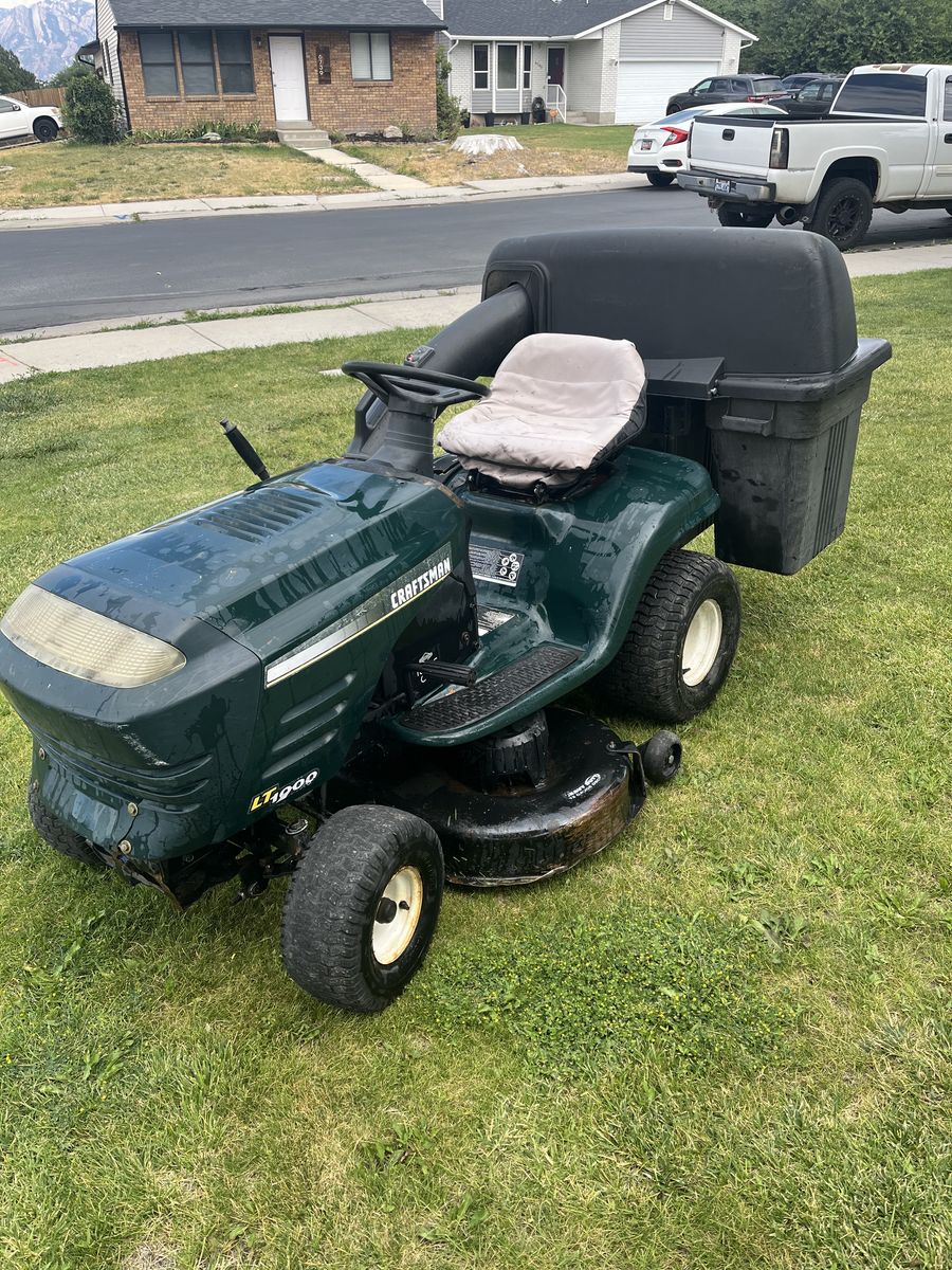 Craftsman Ridimg Lawnmower