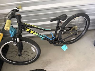 Nice junior trek bike.