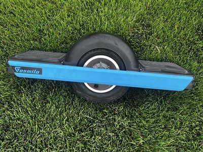 OBO Gasmila Trotter Electric Skateboard/One Wheel with Charger - Blue/Black