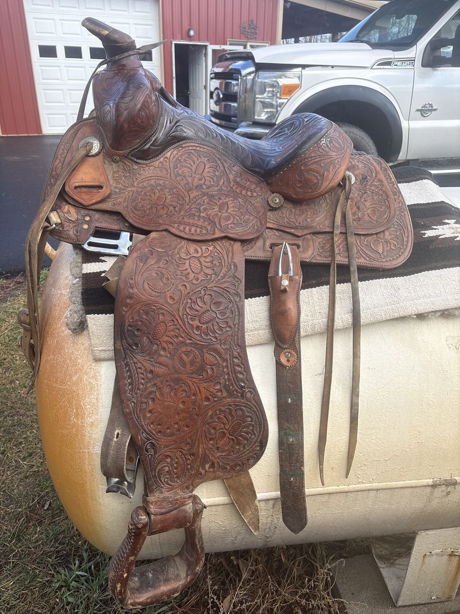 14 Inch Circle Y Saddle