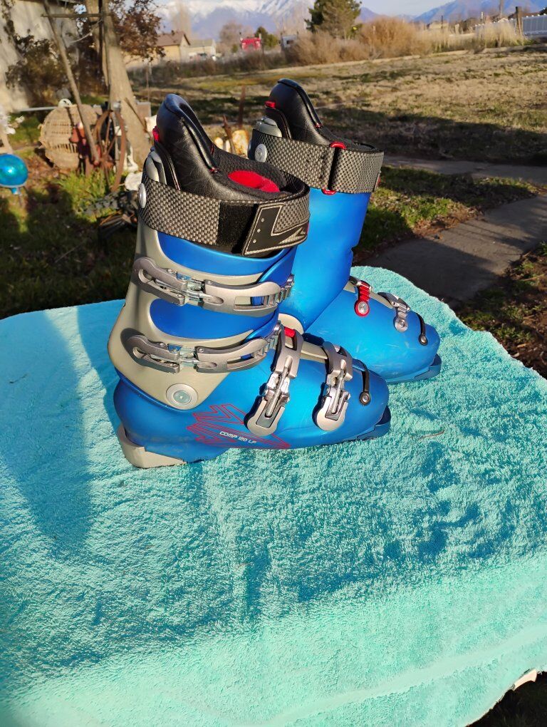 Lange Comp 120 LF Ski Boots 307mm US 8-8.5