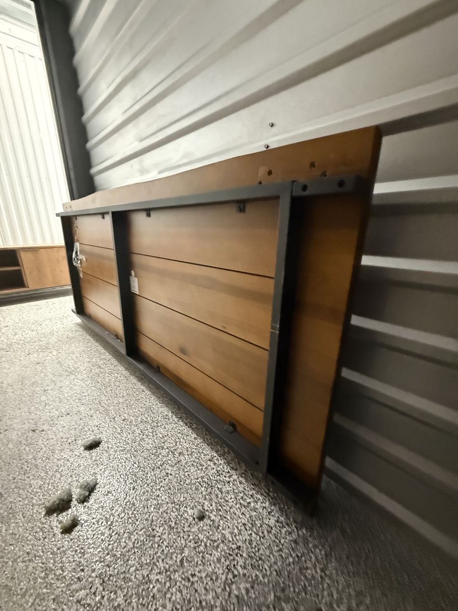 Main image 4